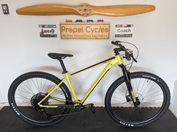 Used Scott NEW Scott Scale 970, Yellow, Size S And M 2022 MTB