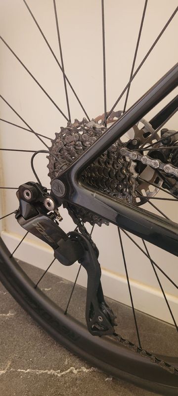 Brugt Canyon Ultimate CF SL 7 Di2 2023 2023 Road & Gravel — billede 9 af 10