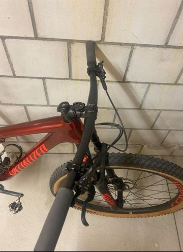 Used Specialized Epic Expert 2020 Mountainbike, Red, 29 — image 6 of 9