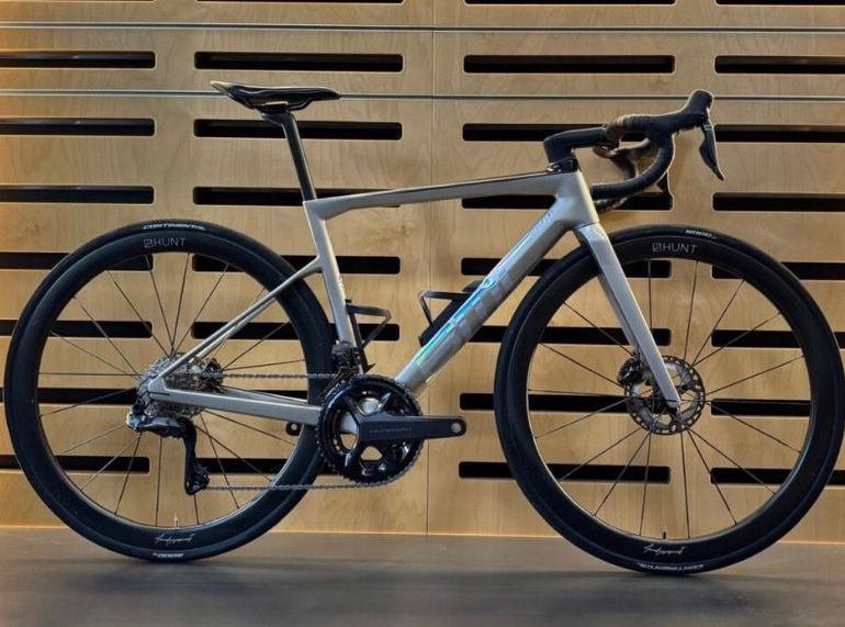 Used BMC Teammachine SLR01 FIVE 2023 2023 Road & Gravel, Light Gray — image 1 of 7