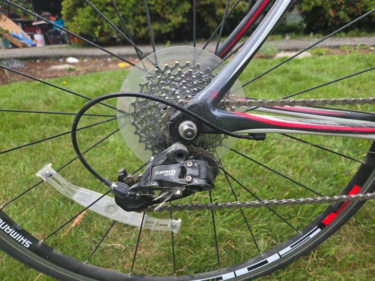 Used Cannondale Cannondale Synapse Carbon 51cm SRAM Apex Woman's Road Bike 2011 Road & Gravel, Bianco — image 3 of 5
