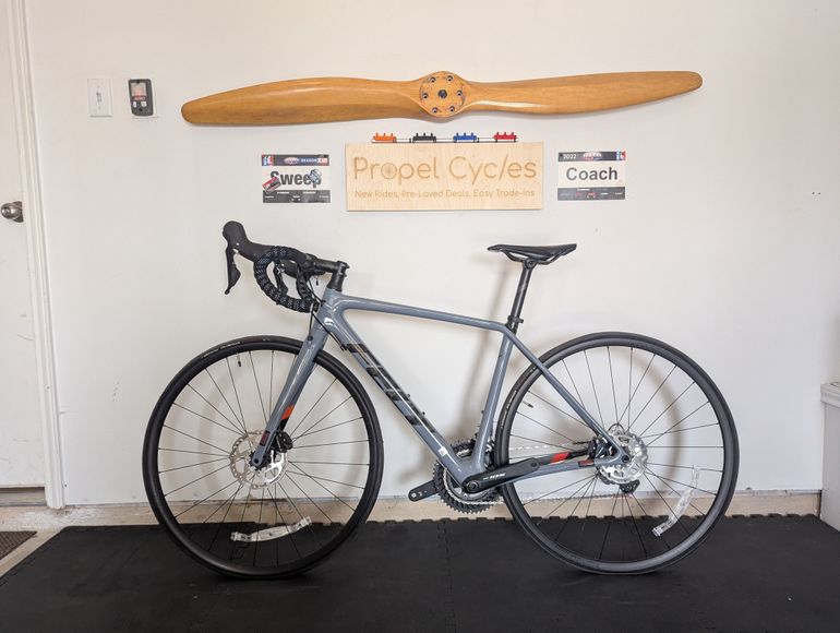 Used Felt FR Advanced 105 2022 2022 Road & Gravel, Light Gray — image 2 of 8