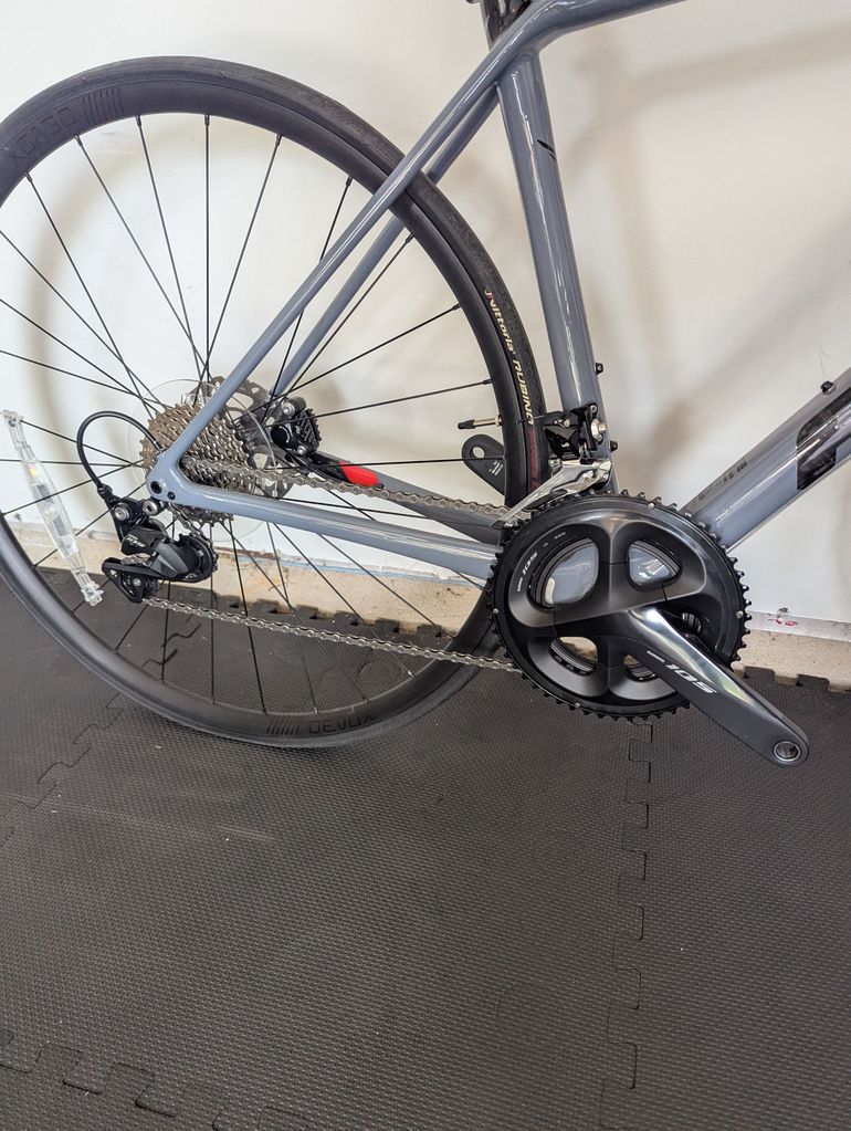 Used Felt FR Advanced 105 2022 2022 Road & Gravel, Light Gray — image 3 of 8