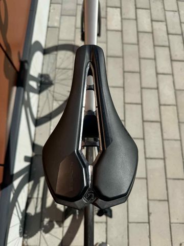 Used Enve Melee 2025 Road & Gravel, Light Gray — image 3 of 10