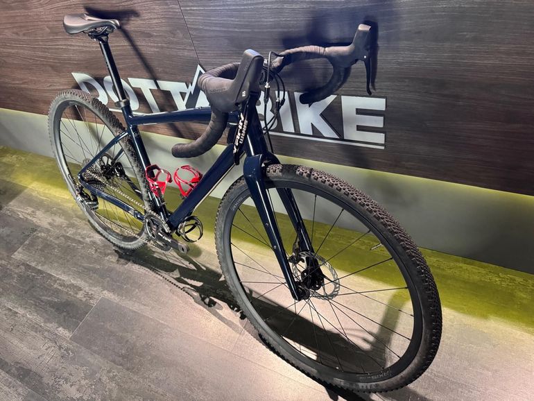 Used Specialized Diverge Comp E5 2023 2023 Road & Gravel, Blu — image 4 of 4
