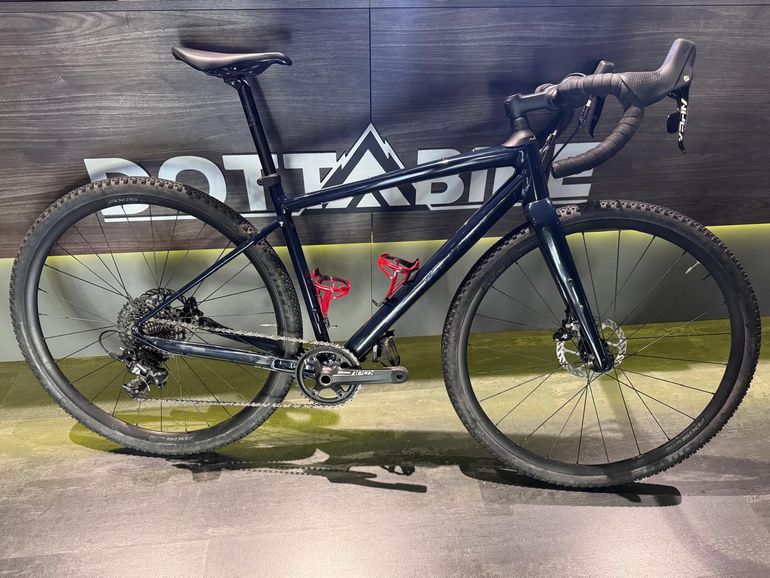 Used Specialized Diverge Comp E5 2023 2023 Road & Gravel, Blu — image 1 of 4