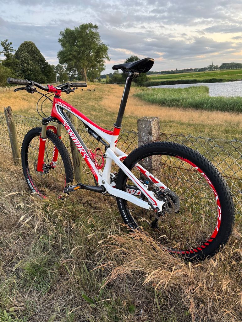 Used Specialized S-Works Epic 2011 2011 Mountainbike, Red, 26 — image 7 of 26