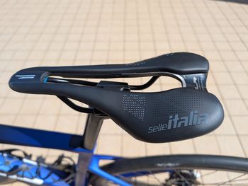 Used BMC Teammachine SLR01 FOUR 2021 2021 Road & Gravel — image 5 of 13