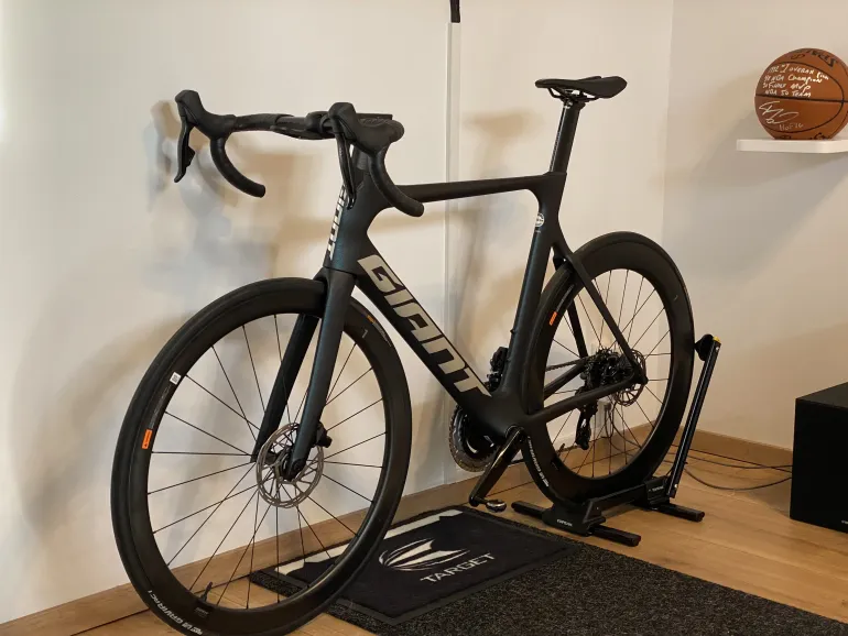 Used Giant Propel Advanced Pro 1 2022 Road & Gravel, Grigio chiaro — image 4 of 4