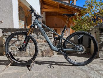 Used Pivot SHUTTLE SL Pro X0 Eagle Transmission 2024 2024 Mountainbike — image 1 of 7