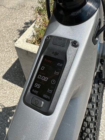 Używany Amflow PL Carbon (800Wh) 2025 2025 Mountainbike — zdjęcie 7 z 11