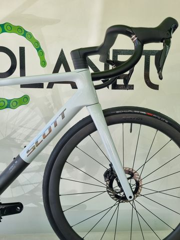 Used Scott Addict RC Pro 2025 Road & Gravel, White — image 3 of 6