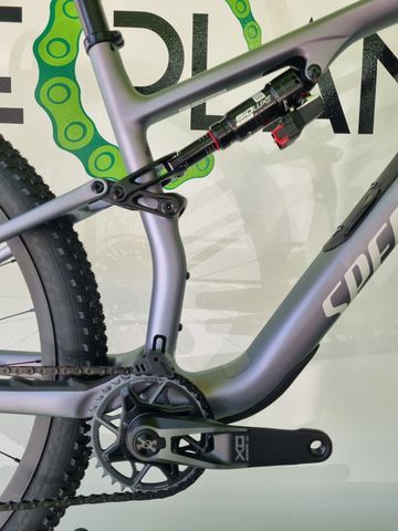Used Specialized Epic 8 Pro 2025 2025 Mountainbike, Light Gray, 29 — image 5 of 7