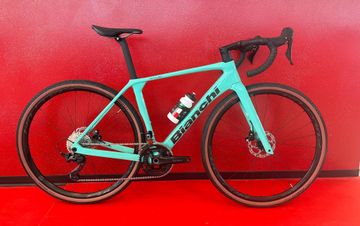 Bianchi Impulso COMP GRX 610 disc 2024 2024 Road & Gravel usato, Verde — immagine 1 di 10