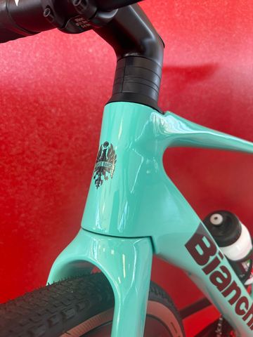 Bianchi Impulso COMP GRX 610 disc 2024 2024 Road & Gravel usato, Verde — immagine 4 di 10