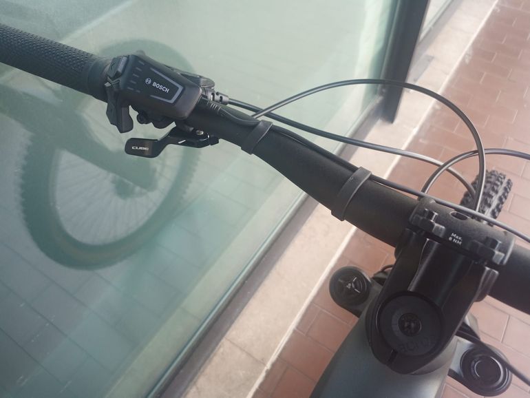 Used CUBE STEREO HYBRID 160 HPC, RACE 750 27.5 2024 2024 Mountainbike, Light Gray, 27.5 — image 8 of 9