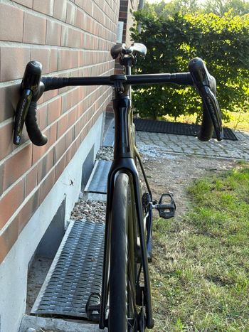 Used Canyon Aeroad CFR Disc Di2 2023 2023 Road & Gravel, Black — image 15 of 17
