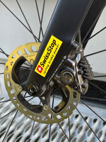Used Canyon Aeroad CFR Disc Di2 2023 2023 Road & Gravel, Black — image 17 of 17