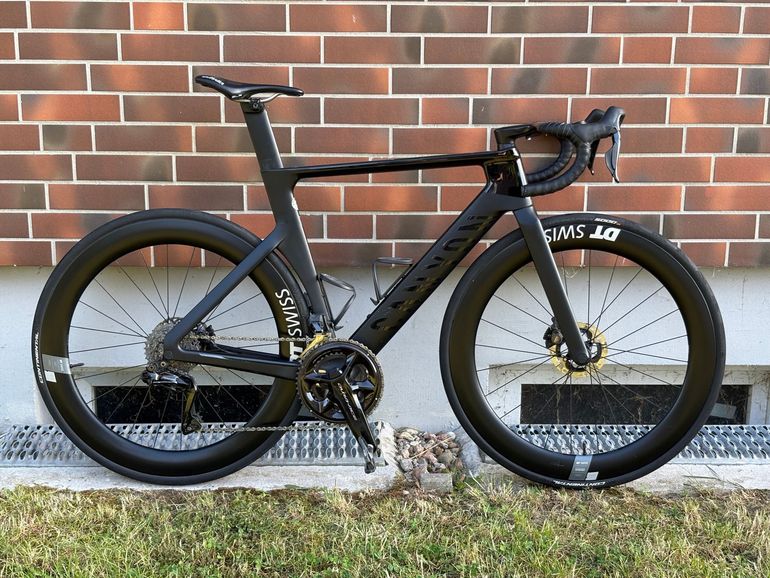 Used Canyon Aeroad CFR Disc Di2 2023 2023 Road & Gravel, Black — image 1 of 17
