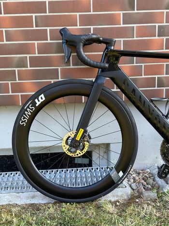 Used Canyon Aeroad CFR Disc Di2 2023 2023 Road & Gravel, Black — image 10 of 17