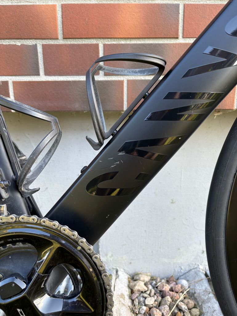 Used Canyon Aeroad CFR Disc Di2 2023 2023 Road & Gravel, Black — image 7 of 17