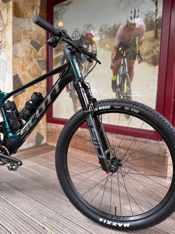 Scott Spark RC Team 2025 Mountainbike usato, Nero — immagine 4 di 4