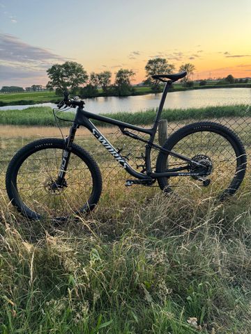 Gebrauchtes Specialized S-Works Epic 2022 2022 Mountainbike, Schwarz, 29 — Bild 2 von 29