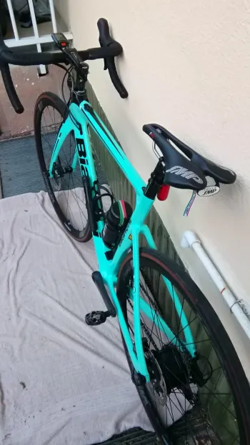 Used Bianchi Aria e-Road 2019 Road & Gravel, Gris claro — image 4 of 5