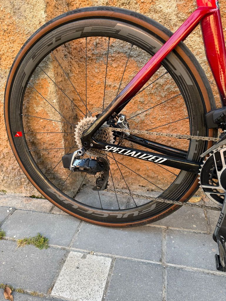 Used Specialized S-Works Tarmac SL7 - SRAM Red eTap AXS 2021 2021 Road & Gravel, Red — image 4 of 7