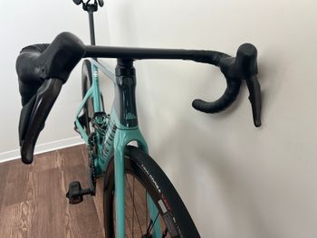 Used Canyon Aeroad CF SLX 8 Di2 2023 2023 Road & Gravel — image 2 of 8