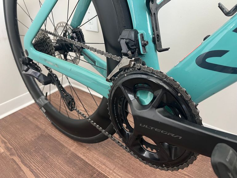 Used Canyon Aeroad CF SLX 8 Di2 2023 2023 Road & Gravel — image 3 of 8