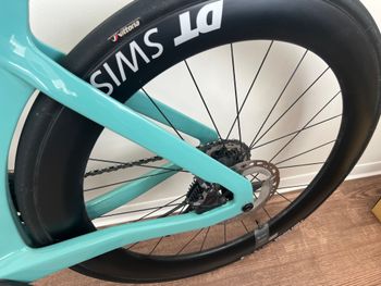 Used Canyon Aeroad CF SLX 8 Di2 2023 2023 Road & Gravel — image 8 of 8
