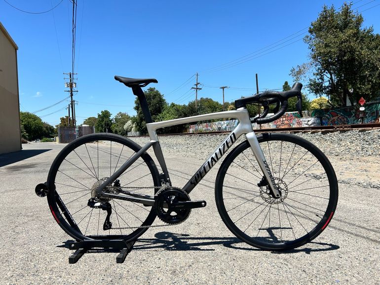 Used Specialized Tarmac SL7 Comp -Shimano 105 Di2 2023 2023 Road & Gravel, Light Gray — image 1 of 6