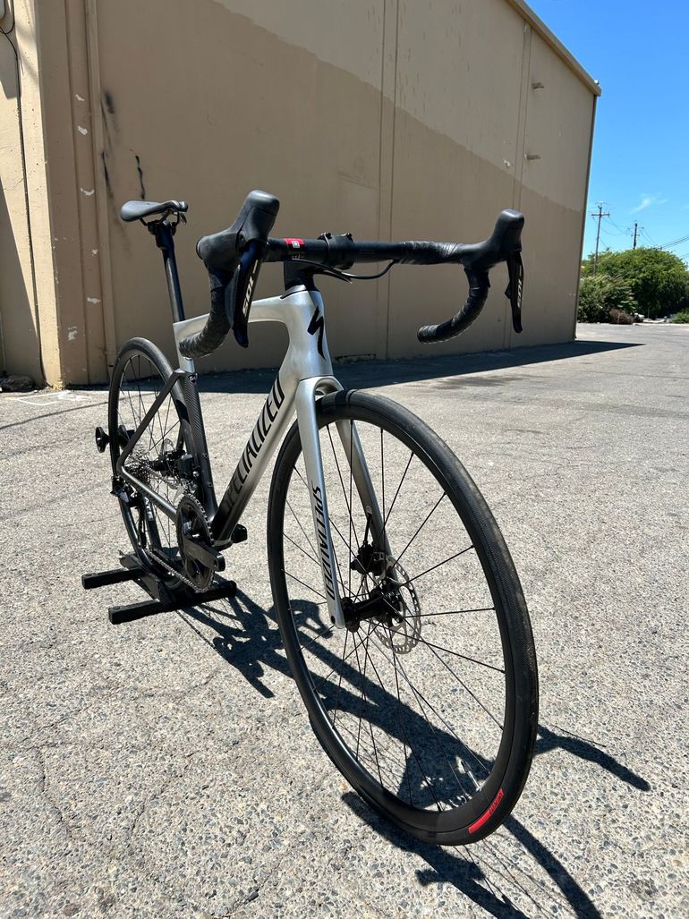 Used Specialized Tarmac SL7 Comp -Shimano 105 Di2 2023 2023 Road & Gravel, Light Gray — image 2 of 6