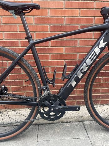 Used Trek Domane+ AL 5 2024 2024 Road & Gravel, Schwarz — image 6 of 10