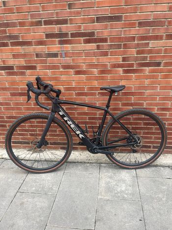 Used Trek Domane+ AL 5 2024 2024 Road & Gravel, Schwarz — image 7 of 10