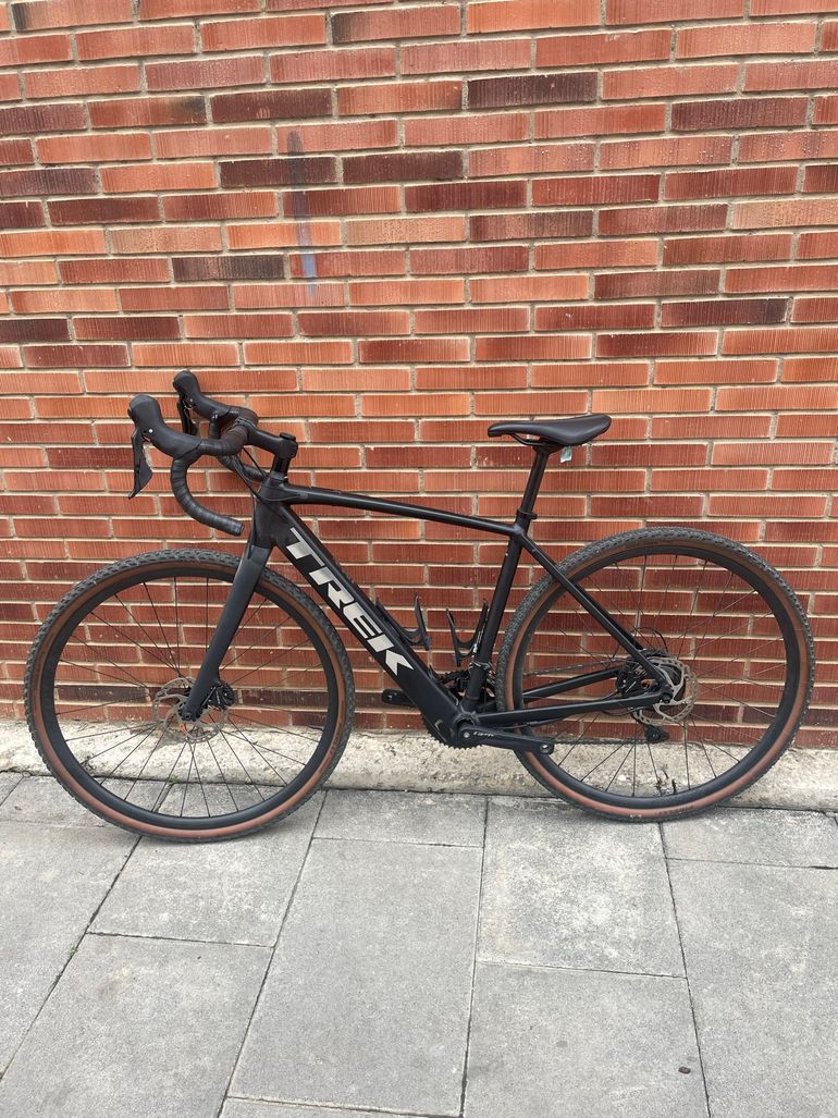 Used Trek Domane+ AL 5 2024 2024 Road & Gravel, Schwarz — image 7 of 10