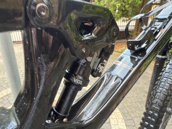 Used Trek Fuel EX 9.8 GX AXS T-Type Gen 6 2024 2024 Mountainbike, Black, 29 — image 9 of 9