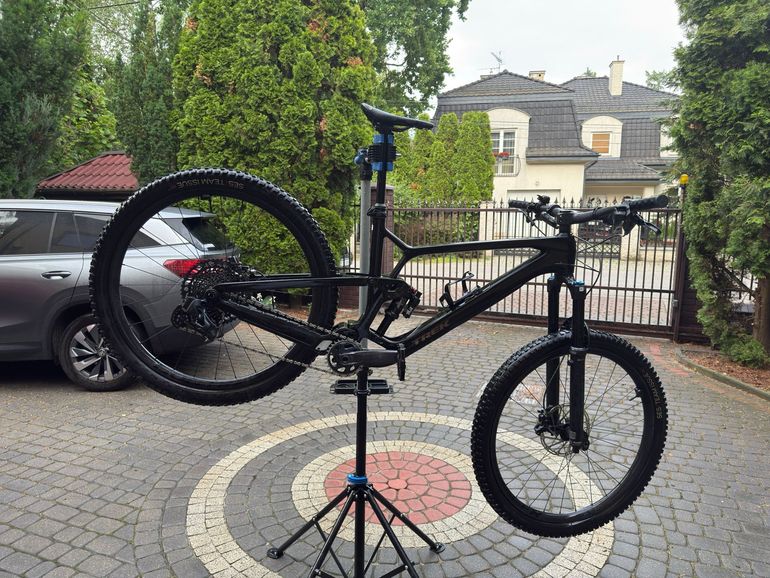 Used Trek Fuel EX 9.8 GX AXS T-Type Gen 6 2024 2024 Mountainbike, Black, 29 — image 1 of 9
