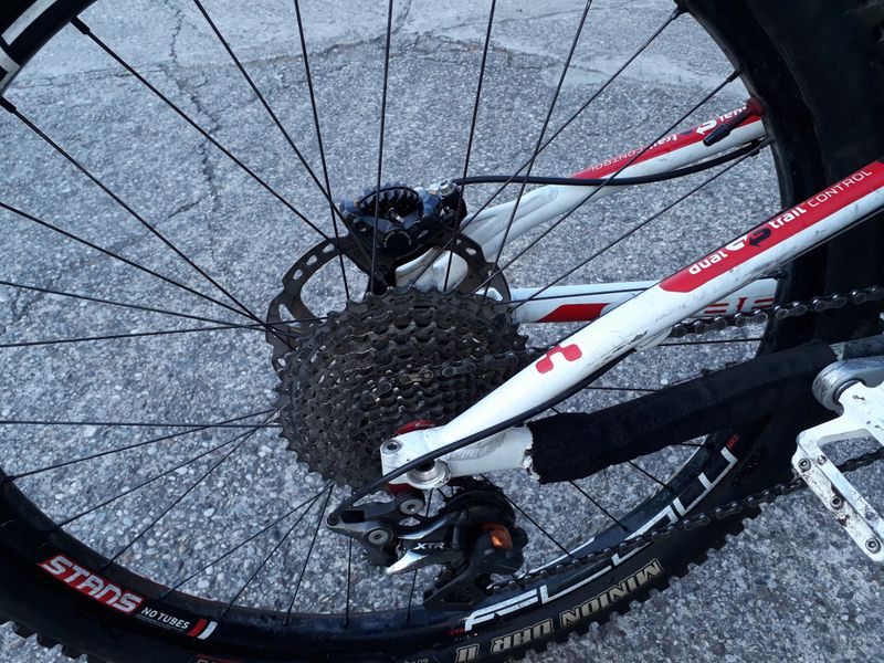 Brugt CUBE Stereo Hpa 2011 Mountainbike — billede 2 af 10