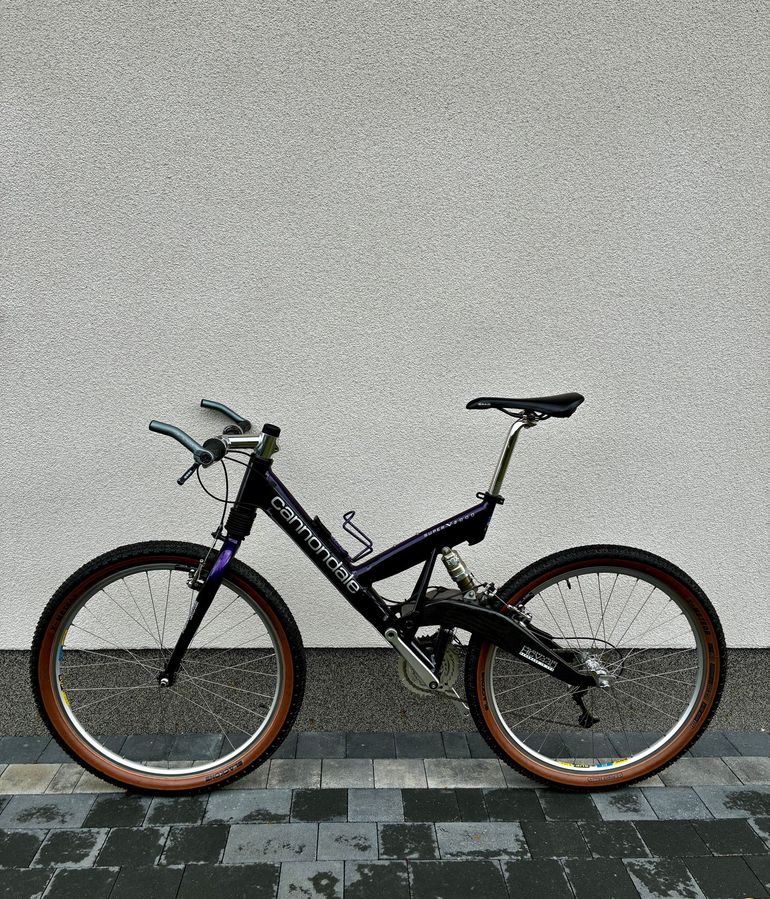 Gebrauchtes Cannondale Super V 2000 1995 Mountainbike, Schwarz, 26 — Bild 2 von 32
