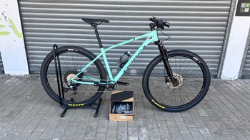 Gebrauchtes Orbea ALMA H30 2024 2024 Mountainbike, Grün, 29 — Bild 1 von 3