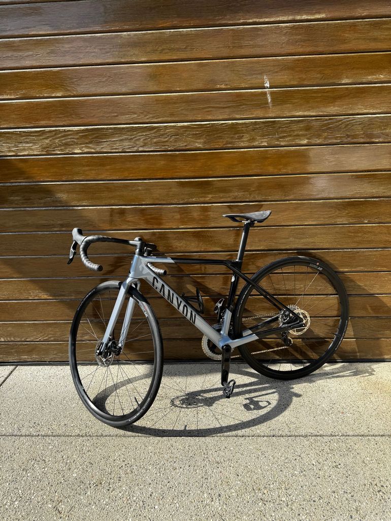 Used Canyon Ultimate CF SL 7 AXS 2025 2025 Road & Gravel, Light Gray — image 2 of 6