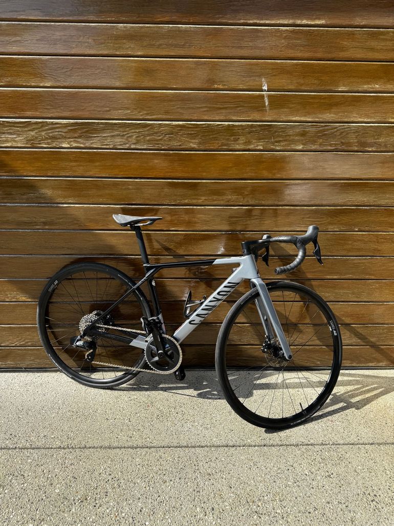 Used Canyon Ultimate CF SL 7 AXS 2025 2025 Road & Gravel, Light Gray — image 1 of 6