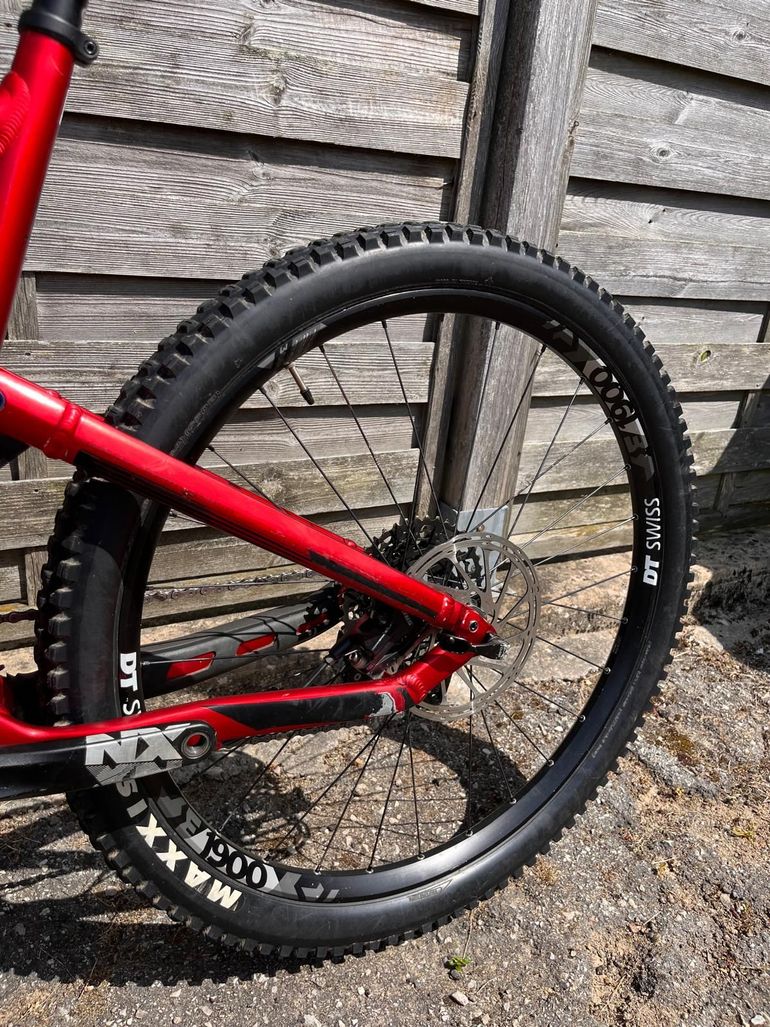 Used Commencal Commencal Meta Tr 2017 2017 Mountainbike, Red, 27.5 (650B) — image 6 of 6
