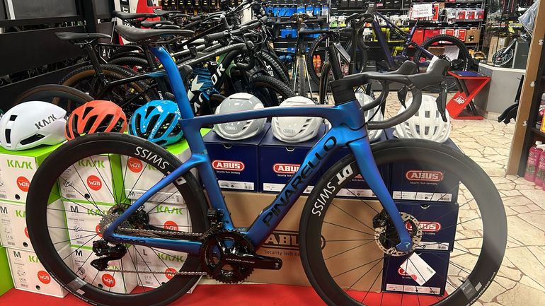 Pinarello DOGMA F DURA ACE Di2 2024 2024