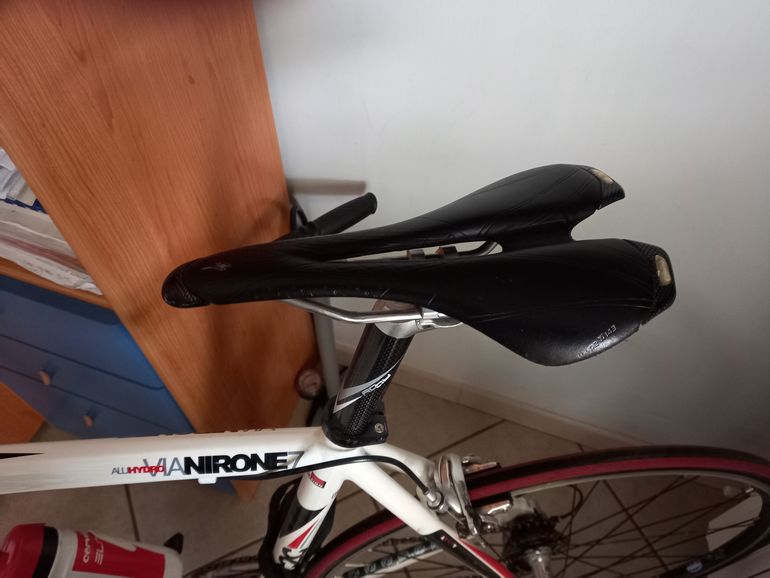 Gebrauchtes Bianchi Via Nirone Shimano Sora 2013 Road & Gravel, Weiß — Bild 2 von 3