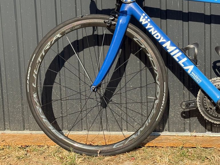 Used Custom WindyMilla Massive Atack SL  Custom Carbon Road Bike 2020 Road & Gravel, Blue — image 3 of 10