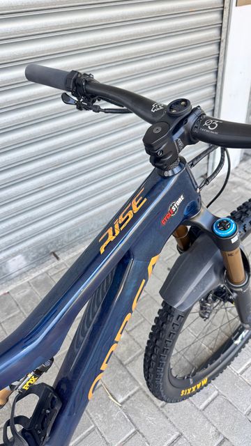 Tweedehands Orbea RISE M10 2022 2022 Mountainbike — afbeelding 3 van 3