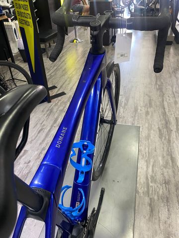 Gebrauchtes Trek Domane Shimano 105 Di2 2024 Road & Gravel, Blau — Bild 4 von 10